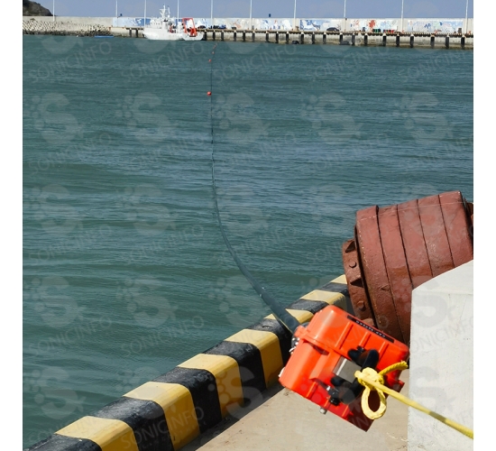 深海大孔径垂直阵码头测试