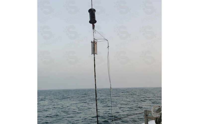 垂直阵用于海洋界面声散射特性测量